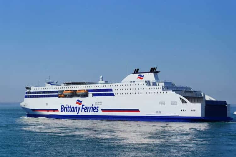 Brittany ferries pet friendly cabins kennels in vehicle cats dogs ferrets UK spain france assistance dogs